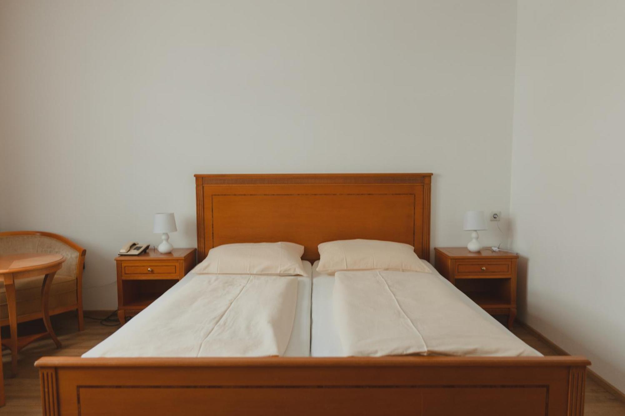 Sommerhotel Karwendel Инсбрук Екстериор снимка