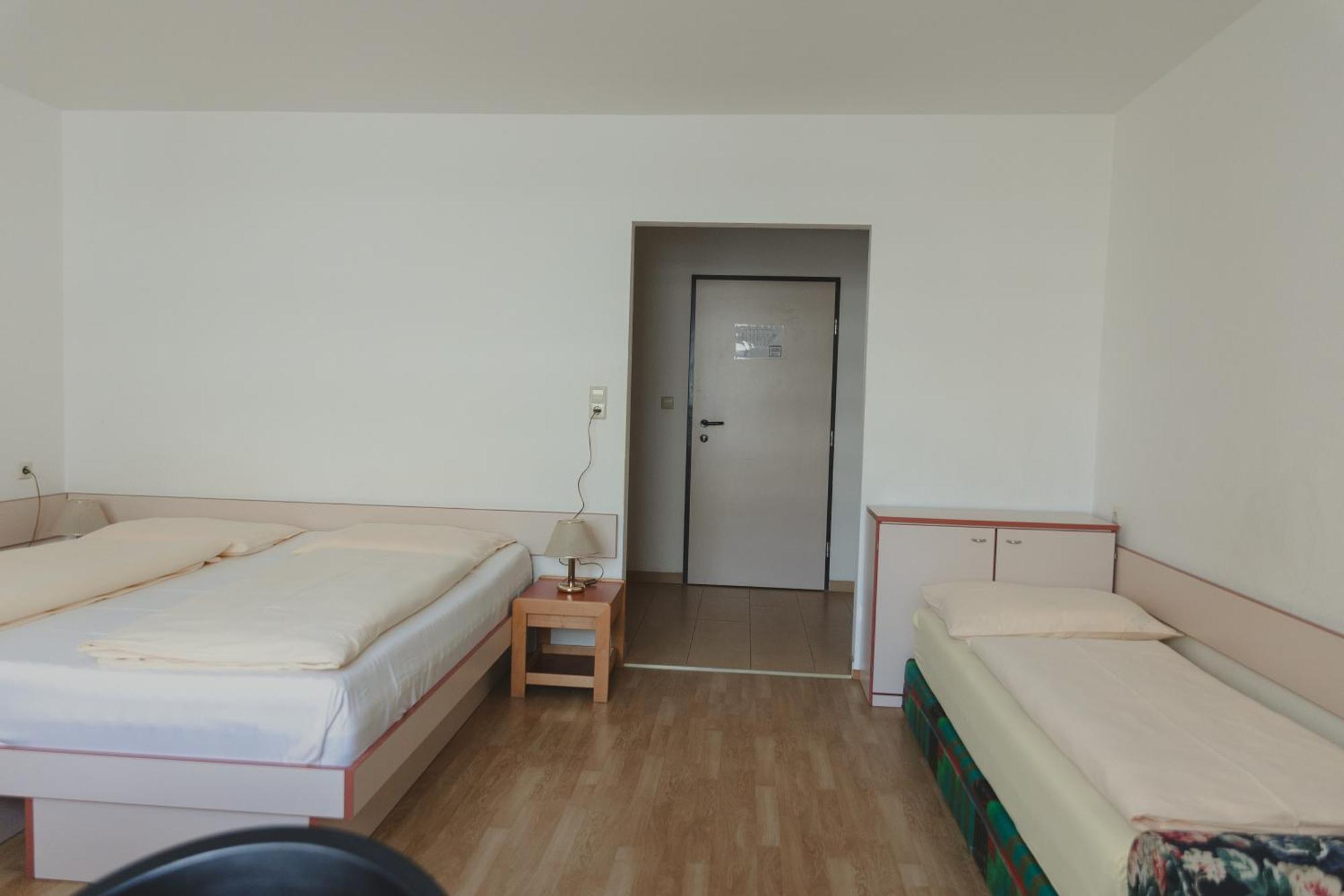 Sommerhotel Karwendel Инсбрук Екстериор снимка